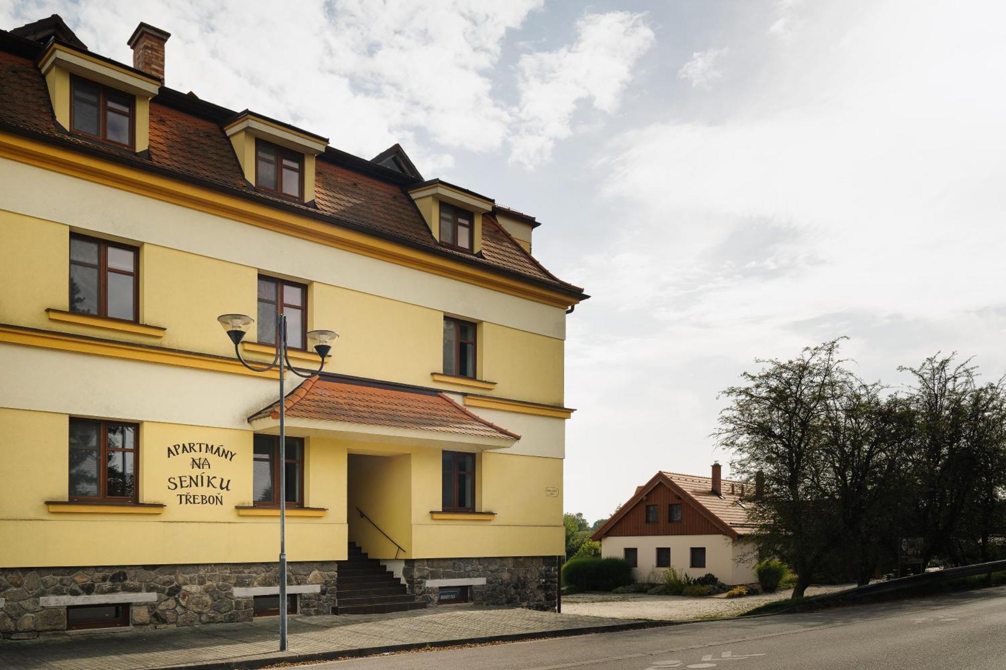 Apartmány Na Seníku Třeboň Kültér fotó